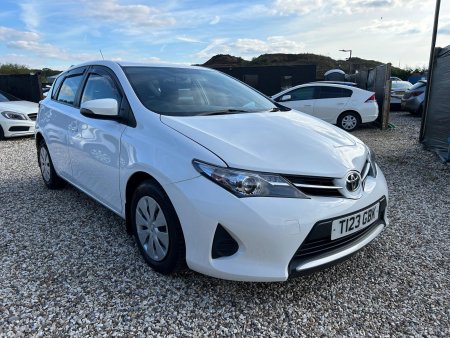 TOYOTA AURIS 1.33 Dual VVT-i Active Euro 5 (s/s) 5dr